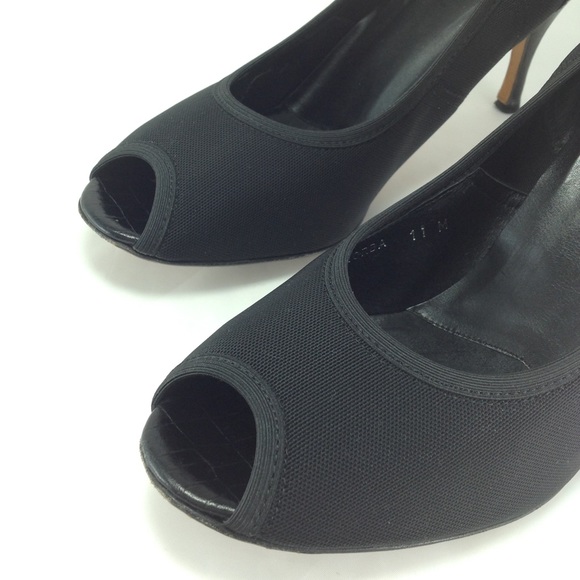 Donald J. Pliner ZORBA Black Mesh Elastic Pumps - Picture 10 of 13